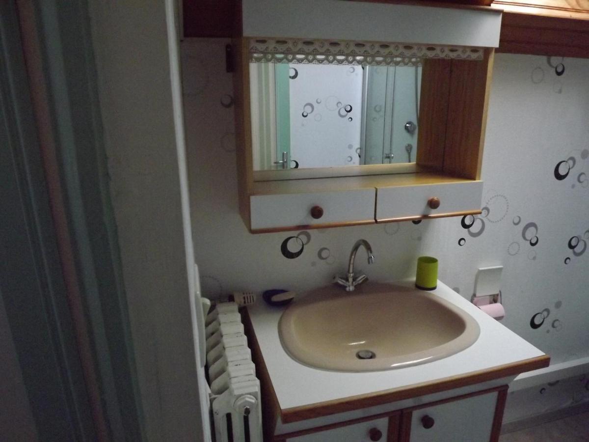 Apartamento Chez Lili Izé Exterior foto